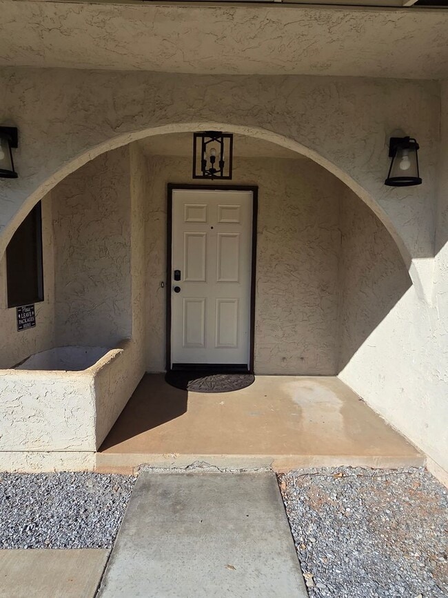 Photo - Must see! Conveniently located 3 bedroom with pets considered