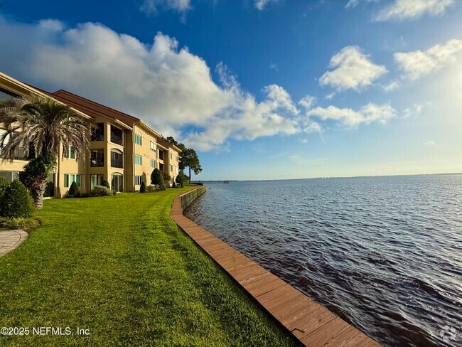 Building Photo - 2099 Winterbourne N Unit 107 Rental