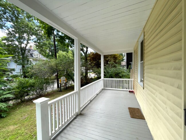 Photo - 15 Maple Park