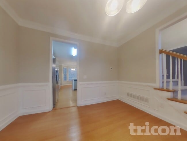 Photo - 1538 Fallen Leaf Dr SW