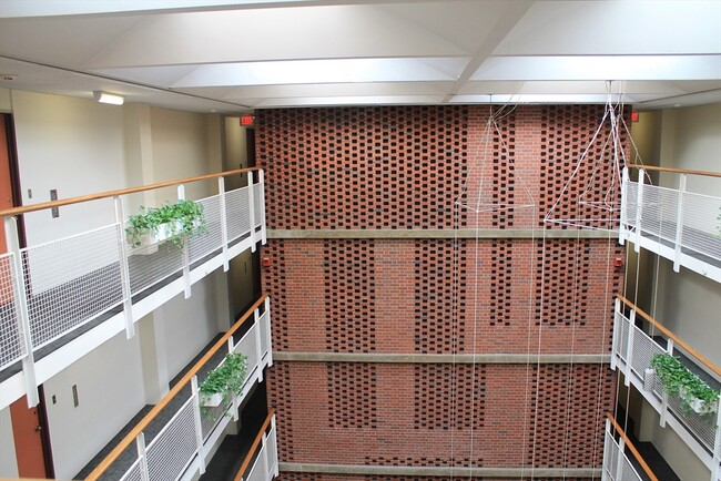 Photo - 29 Concord Ave Unidad 815