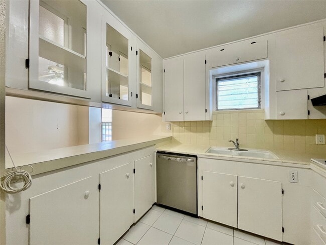 Photo - 3420 Mt Vernon St Unit 8