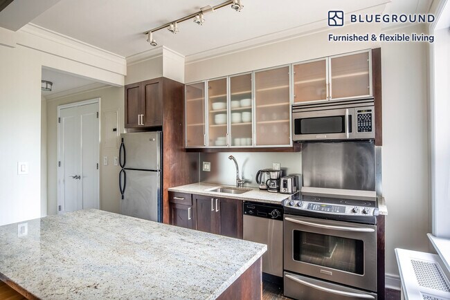 Photo - 210 W 70th St Unidad FL4-ID1242