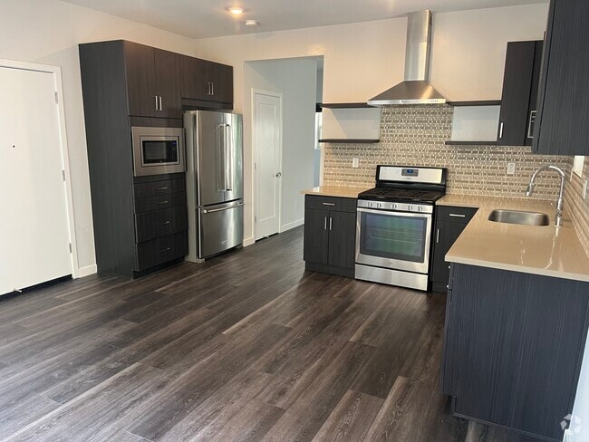 Building Photo - 425 Lug Ln Unit 40a Rental