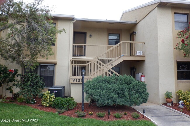 Building Photo - 3101 Sand Trap Ln Unit 4-F