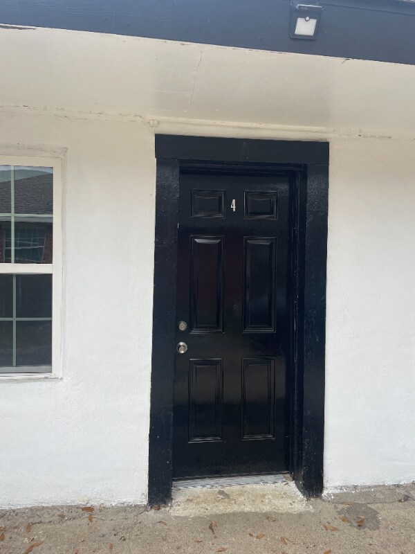 Photo - 1815 Nomas St Unit 4