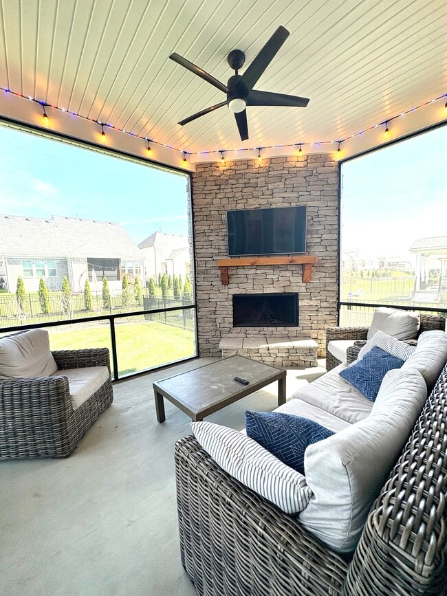 Photo - 5052 High Park Hill Dr