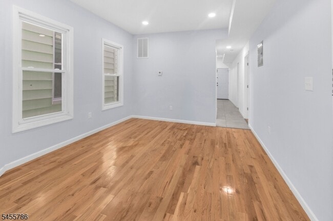 Photo - 155 Fairmount Ave Unit 2