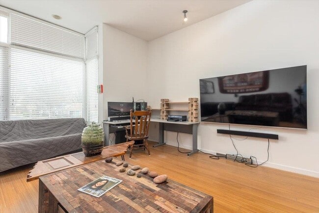 Photo - 2263 Young Ave Unit 212