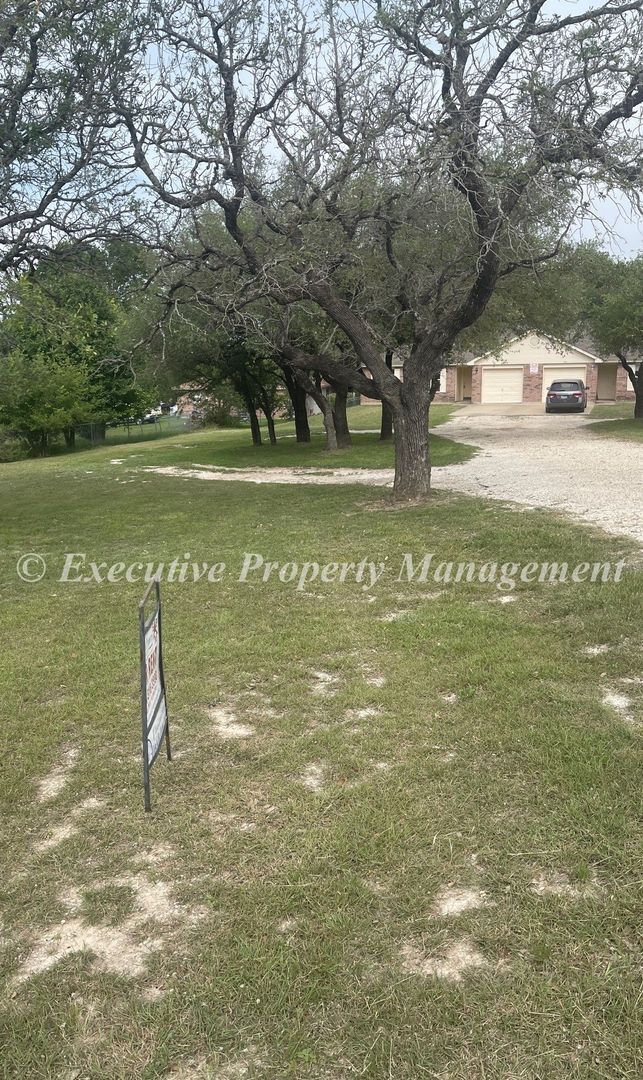 Photo - 1140-1142 County Road 4804