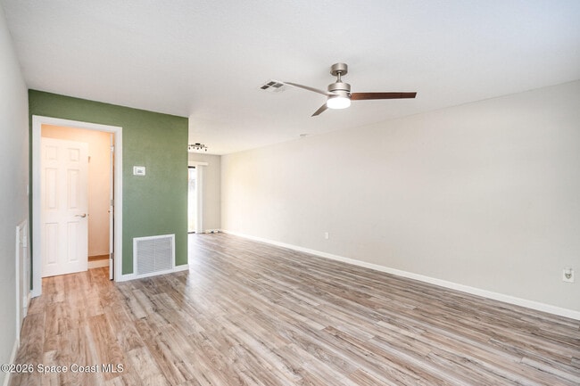 Photo - 1300 Arlington Ln NE