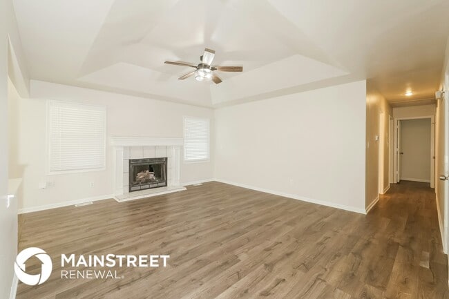 Photo - 109 NW Chestnut St