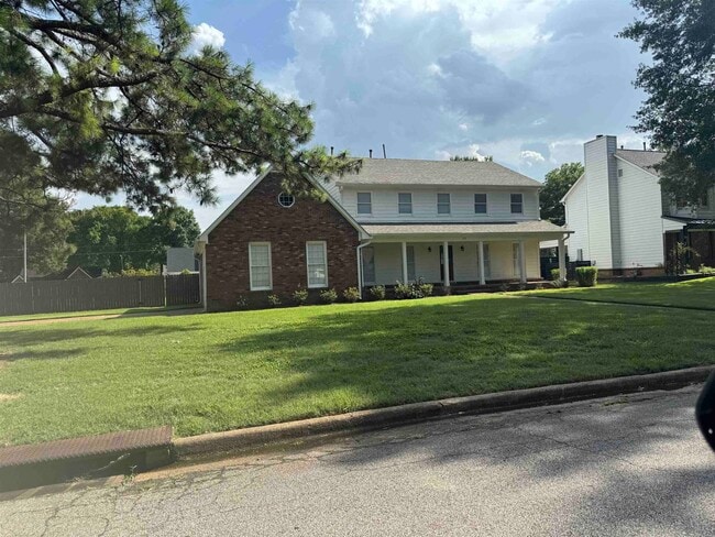 Building Photo - 339 Oakleigh Dr