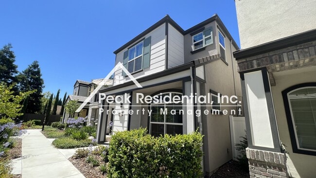 Photo - 3283 Warbler Ct