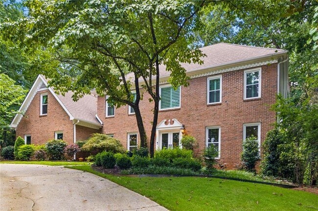 Photo - 210 Willow Lk Cv