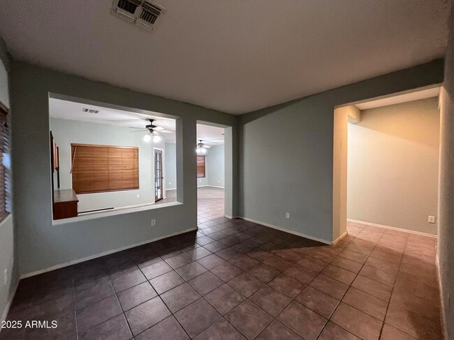 Photo - 1961 E Shannon St