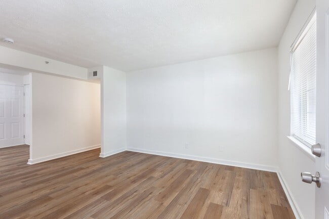 Photo - 641 Powder Springs St Unit 11