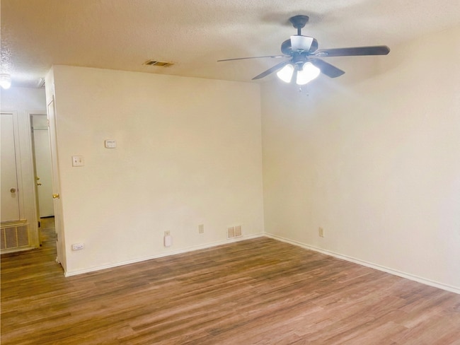Photo - 8873 Meadow Trace St Unit Meadow Trace-8873