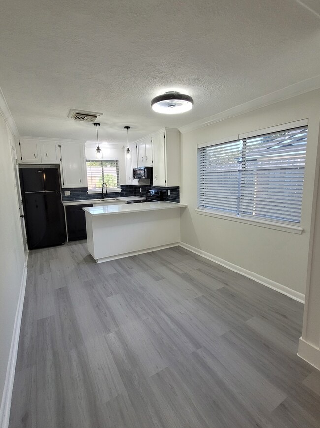 Photo - 1813 Bahama Dr