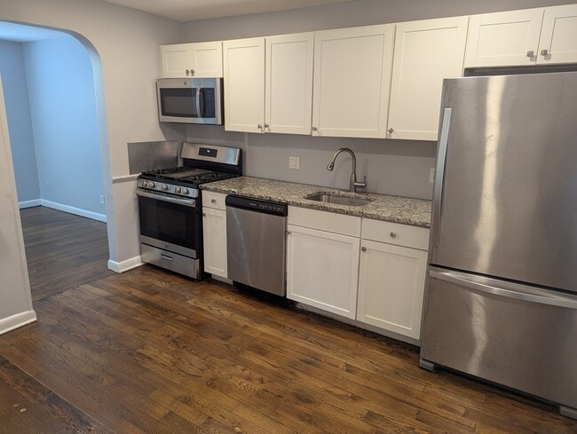 Building Photo - 42 Texas Dr Rental