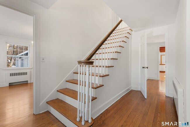 Photo - 111 Lyons Plain Rd