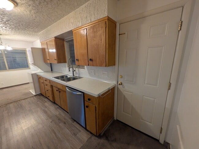 Photo - 1206 E 22nd St Unit A