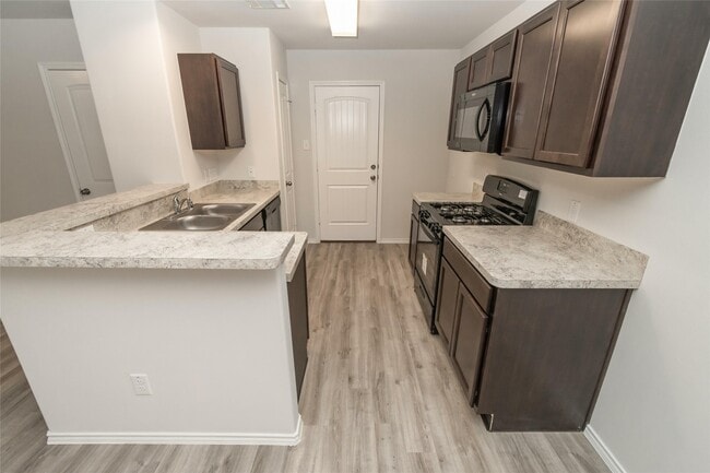 Photo - 16911 Andrew Nook Ln