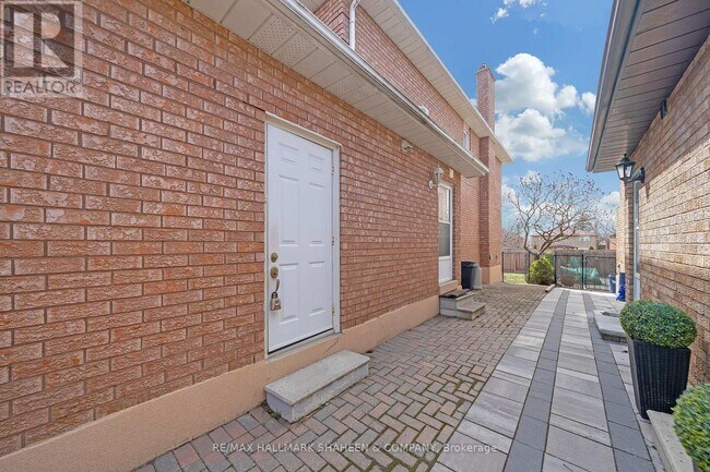 Photo - 24 Glenvilla Rd