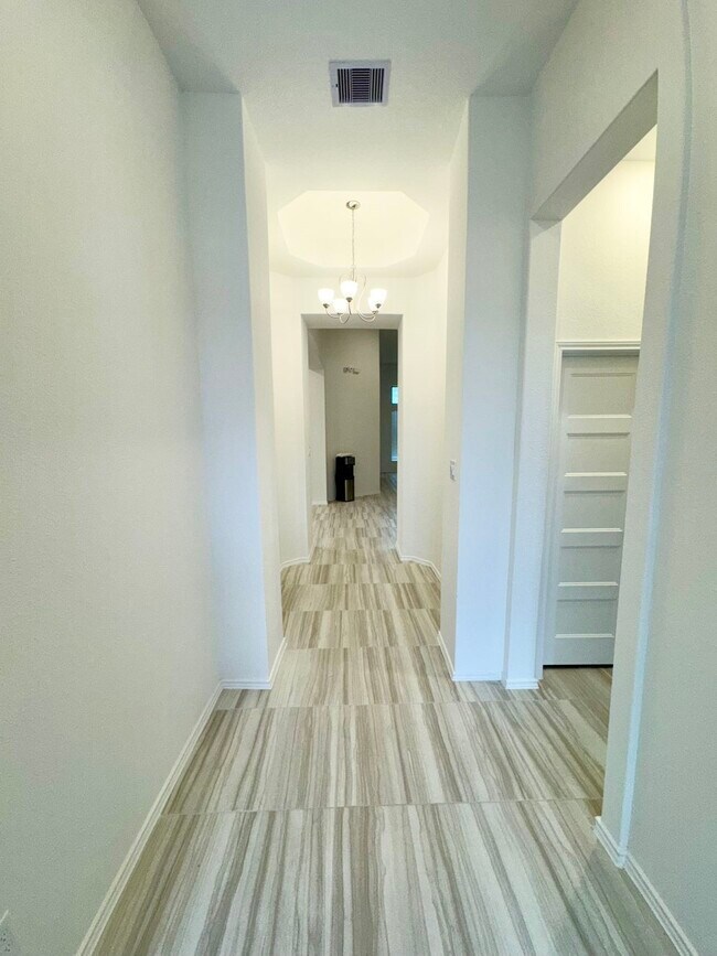 Photo - 20403 Laila Manor Ln