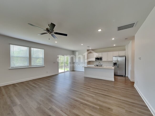 Photo - 1007 Guildcrest Ct