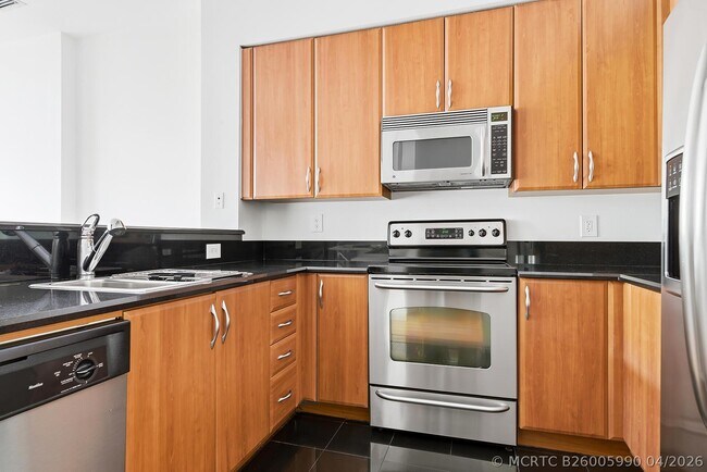 Photo - 801 S Olive Ave Unit 425
