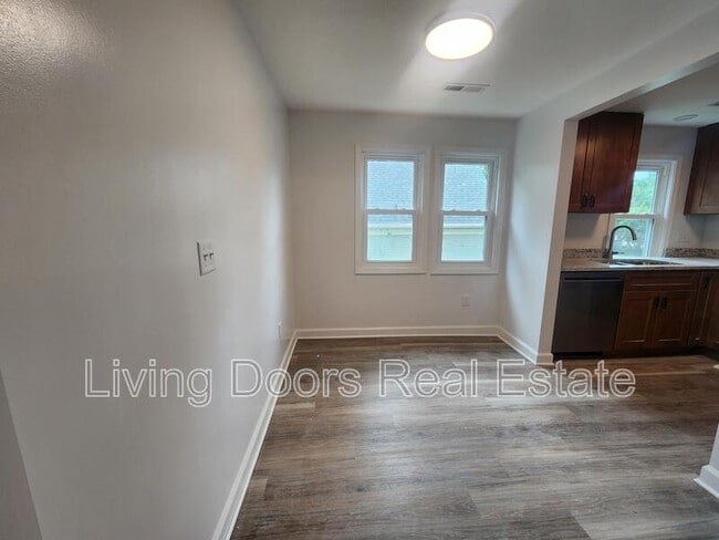 Photo - 711 N 30th St Unit #2