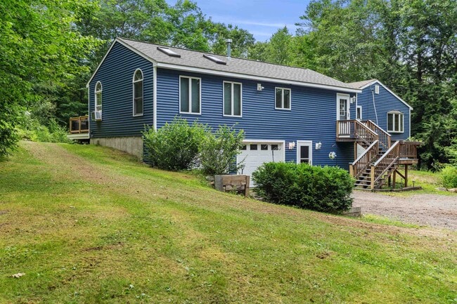 Building Photo - 241 Clough Pond Rd Rental