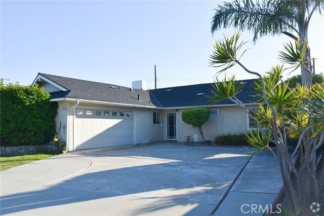 Building Photo - 16131 Nassau Ln Rental