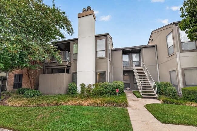 Building Photo - 1201 Bering Dr Unit 85