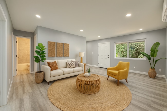Building Photo - Stunning Remodeled 2-Bedroom Condo in the ... Unit 3225 Van Dyke Ave