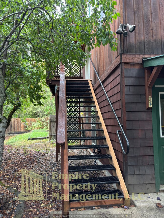 1601 Main St Unit C