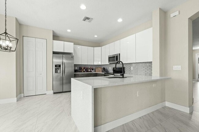 Building Photo - 7654 Jewelwood Dr Rental