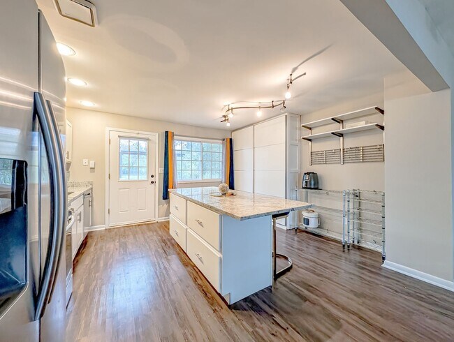 Photo - 8616 Hickory Ave