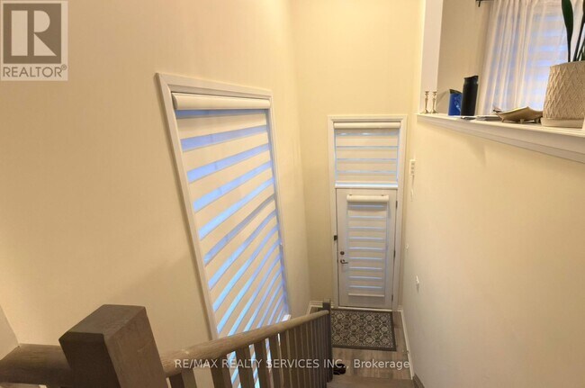 Photo - 185 Bedrock Dr