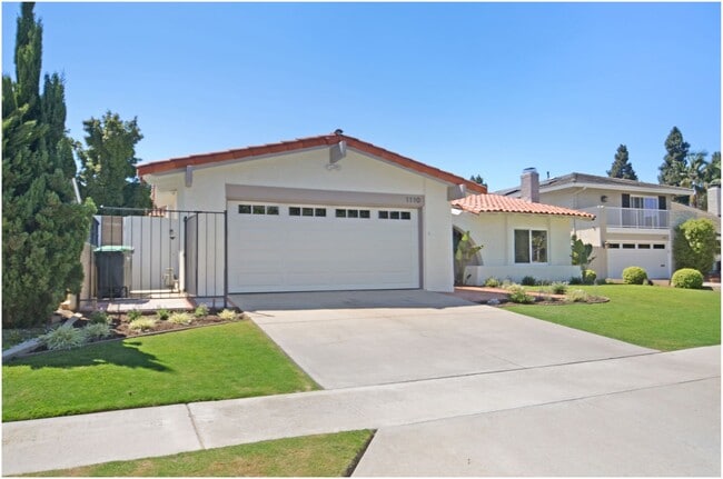 Photo - 4 Bedroom Home - Costa Mesa