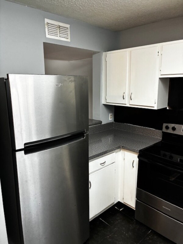 Photo - 111 E 1st St