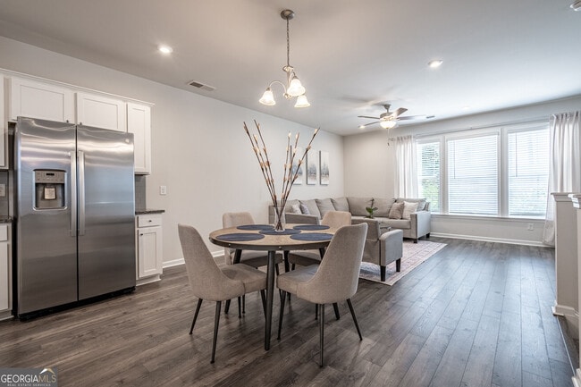 Photo - 290 Mahone Dr