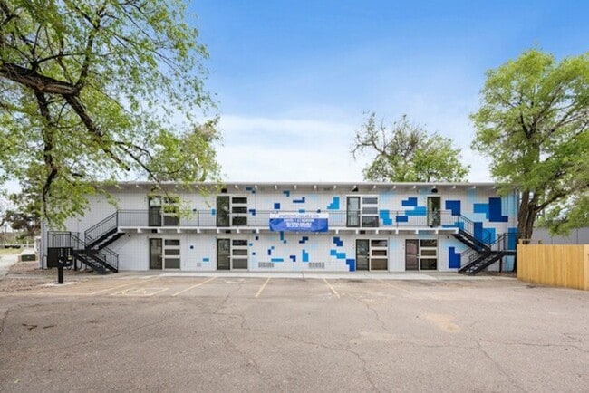 Building Photo - 415 S Weber St Unit 1
