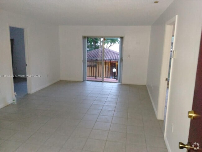 Building Photo - 4721 NW 7th St Unit 208-12 Rental