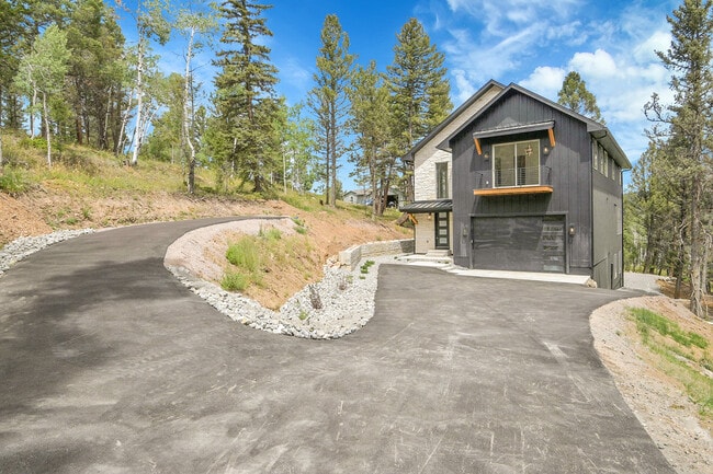 Building Photo - 28229 Juniper Dr Rental