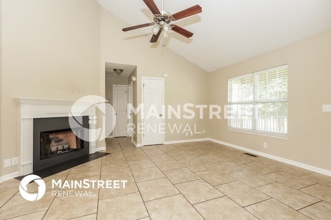 Photo - 728 Stone Hedge Dr