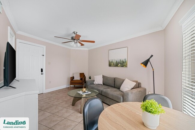 Photo - 1925 N 3rd St Unidad 305.1405982