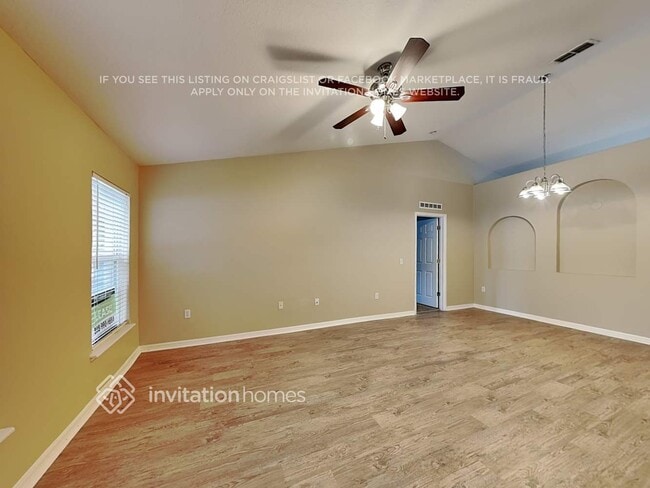 Photo - 2304 Kingscrest Cir