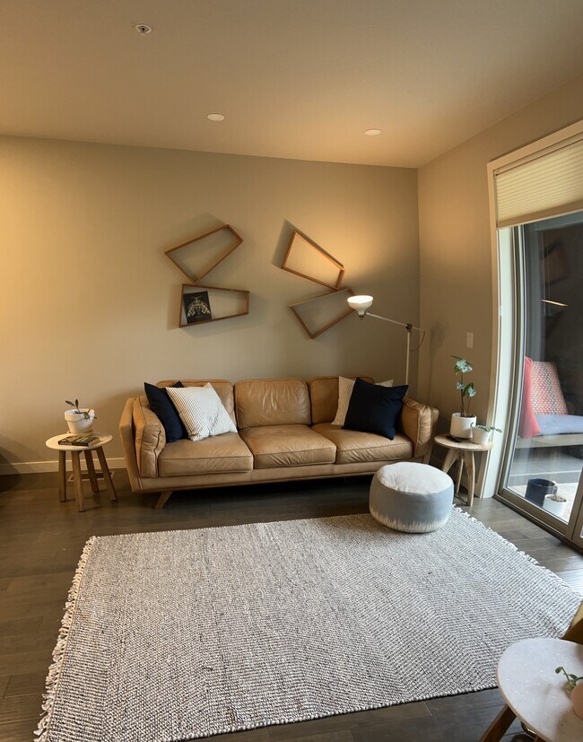 Photo - 2515 SE 29th Ave Unit Modern Condo: Division and 29th